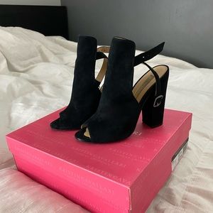 CHINESE LAUNDRY HEELS